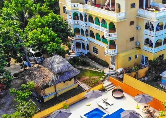 Takuma Boutque & Montego Bay