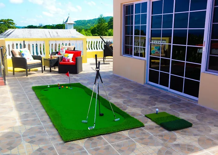 Takuma Boutque & Villa Montego Bay