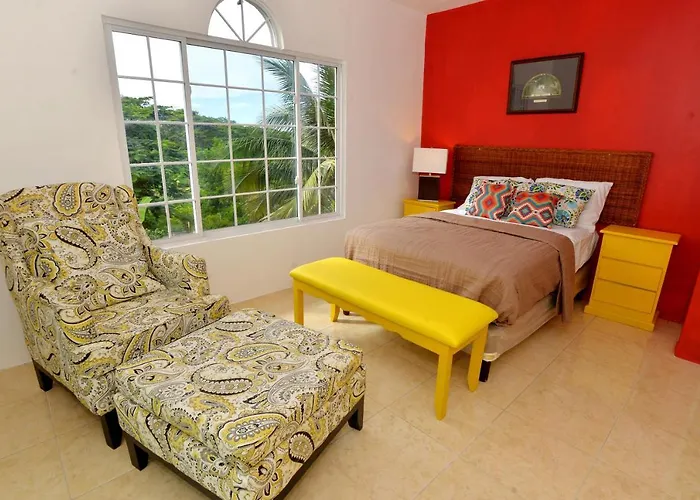 Takuma Boutque & Villa Montego Bay