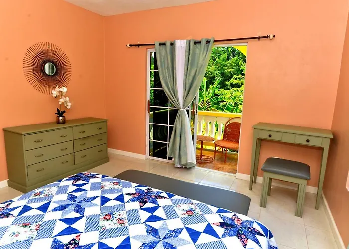 Takuma Boutque & Villa Montego Bay